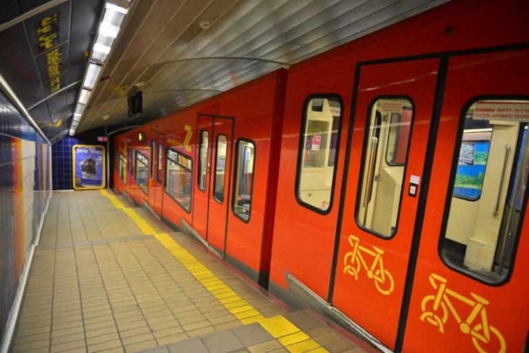 Karmelit vozvras4aetsa- Haifa