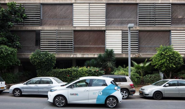 V noyabre - elektromobili na ulizah Haifi