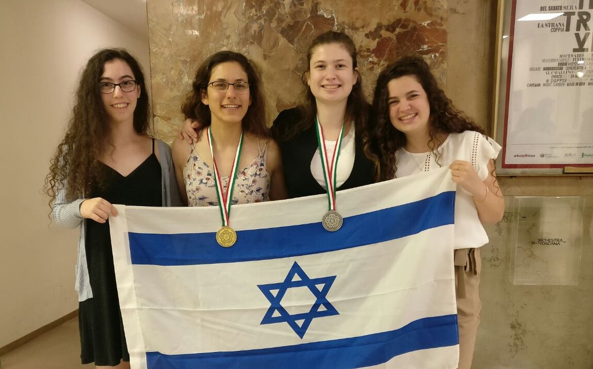 Pobediteli EGMO 2018