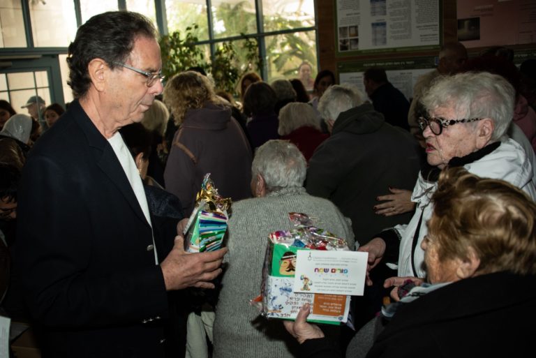 S.Gur s podarkami Karmiel 17.03.19