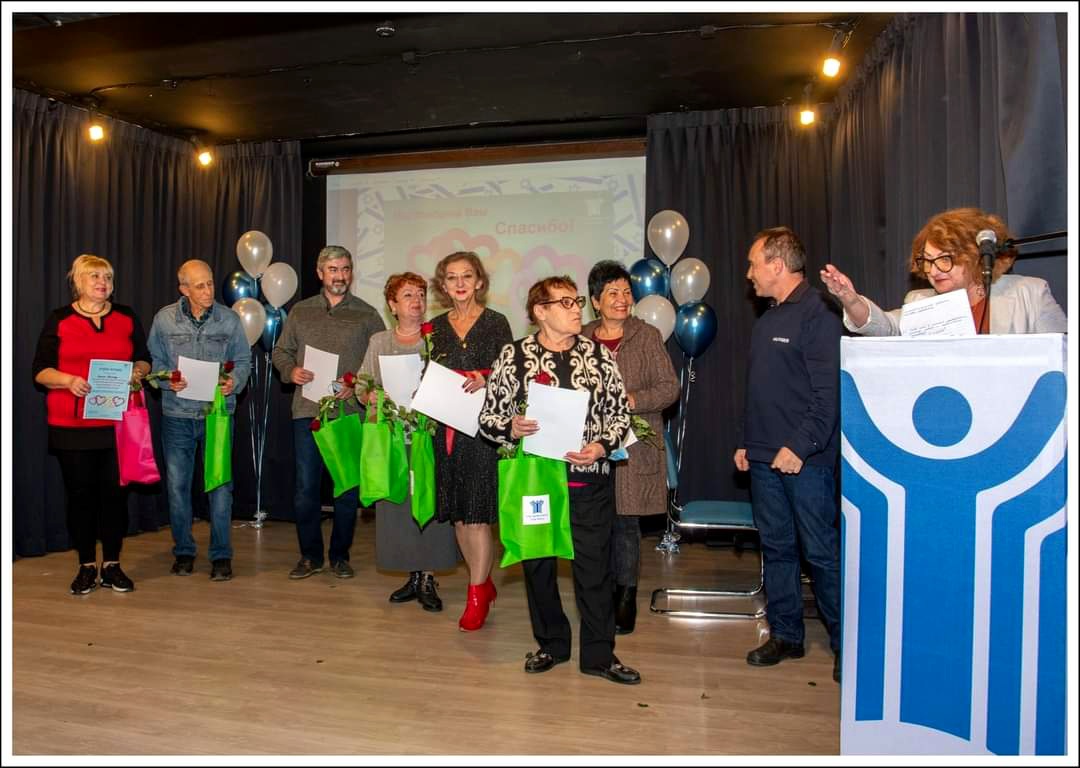 волонтерам 0