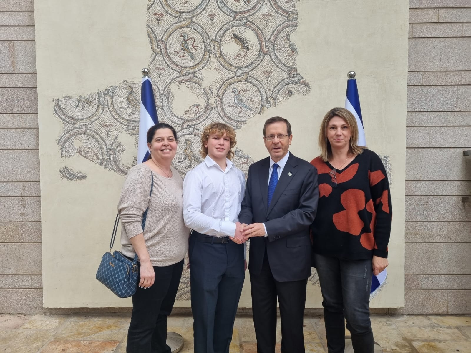 325212587_693525045601778_4470346713085924297_n